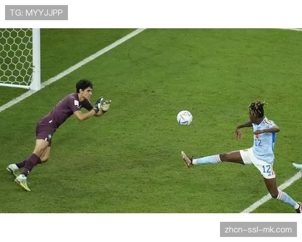 塞维利亚门将布努专访，谈扑救分析与面对单刀球时的决策过程。