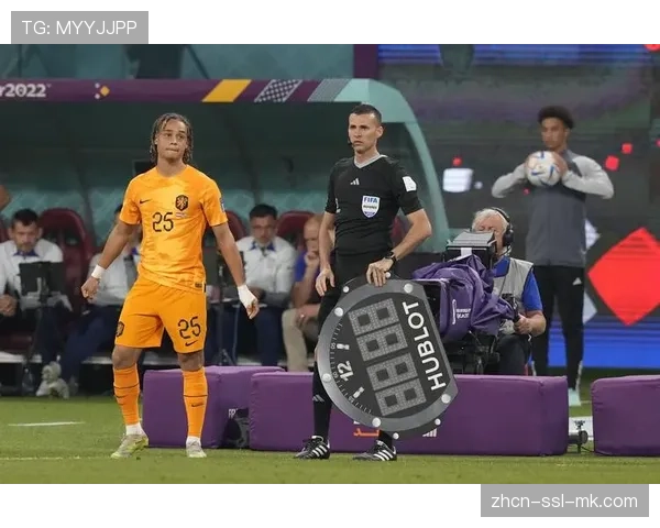 慕尼黑警方通报:逮捕12名在欧冠比赛日前后涉嫌冲突的极端球迷