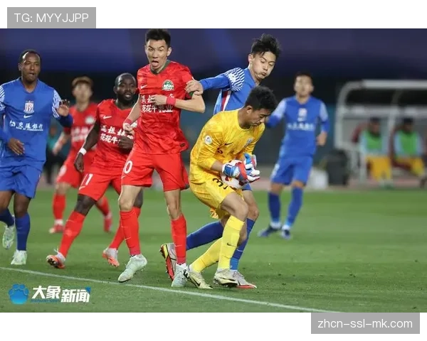 浙江队主场2-1逆转河南队，下半场五分钟内连入两球剧情跌宕起伏